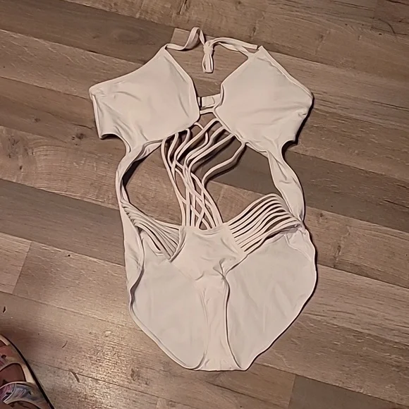 NWT Fabletics Halah Maillot One Piece Halter Swimsuit Bathing Suit Size XL - Picture 7 of 7